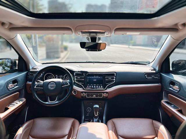 Certificated Pre-Owned Jeep Grand Commander 2022 2.0T Four-wheel Drive Luxury Edition - u22438843