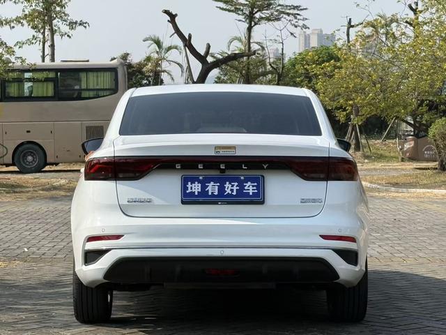 Certificated Pre-Owned Geely Emgrand 2025 4th Generation 1.5L CVT Premium - u22614030