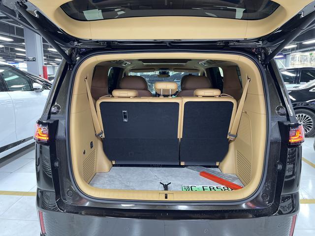 Certificated Pre-Owned VOYAH Dreamer PHEV 2025 4WD Flagship Kunpeng Edition -u22083839