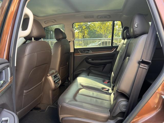 Certificated Pre-Owned Roewe RX8 2018 30T Intelligent Connected Two-Wheel Drive Flagship Edition - u22452498