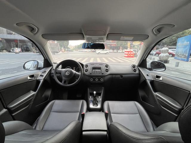 Certificated Pre-Owned Tiguan 2017 300TSI Automatic Two-Wheel Drive Silk Road Fashion Edition - u22639509