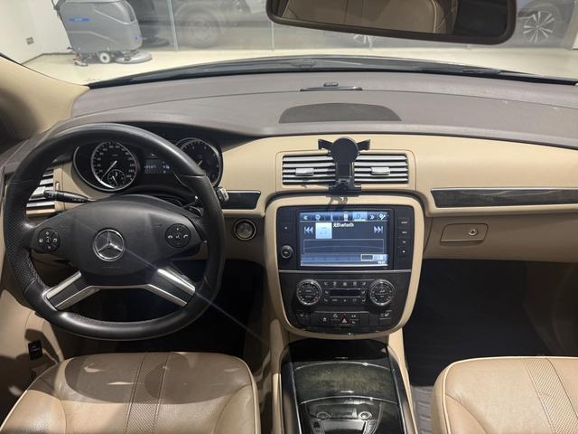 Certificated Pre-Owned Mercedes-Benz R-Class 2017 R 400 4MATIC Limited Edition - u22694735