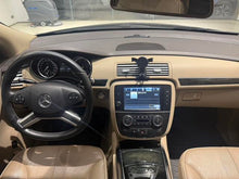 Certificated Pre-Owned Mercedes-Benz R-Class 2017 R 400 4MATIC Limited Edition - u22694735