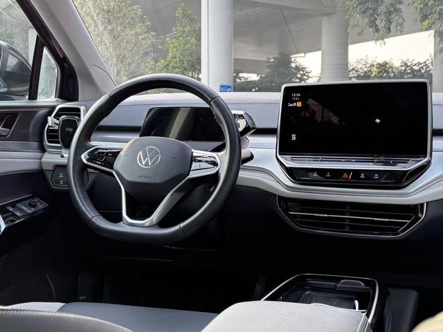 Pre-Owned Volkswagen ID.6 CROZZ 2024 PURE Edition