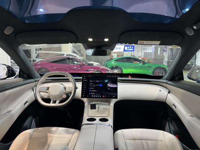 Xiaomi YU7 2025 Long Range High Performance 4WD Max Version