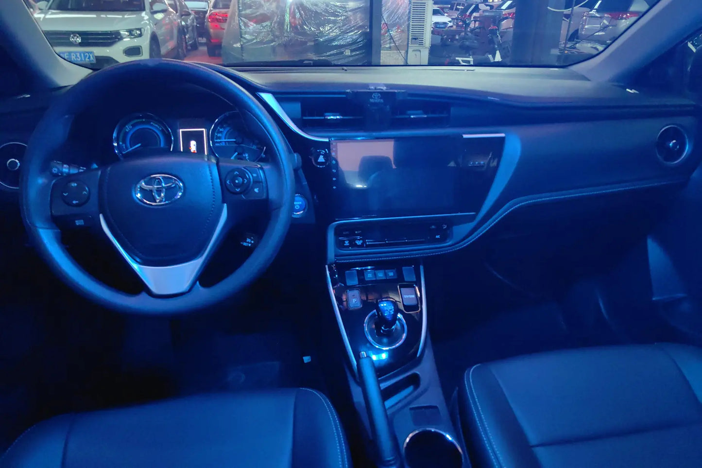 Certificated Pre-Owned GAC Toyota Corolla 2017 Refreshed Hybrid 1.8L E-CVT Leading Edition, China V Emission Standard -u22368267