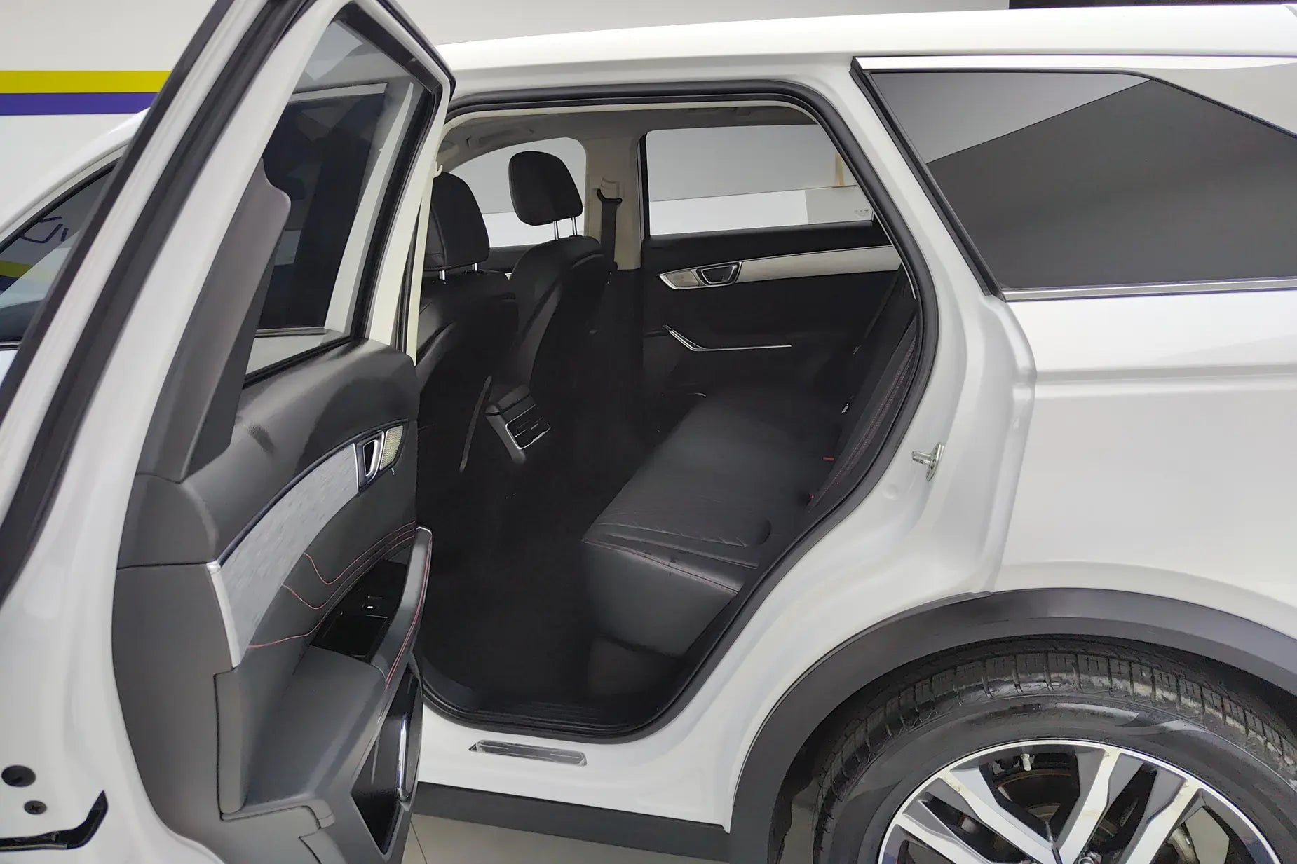 Certificated Pre-Owned FAW Bestune T99 2020 20TD Automatic Sports Premium Edition - u22745989