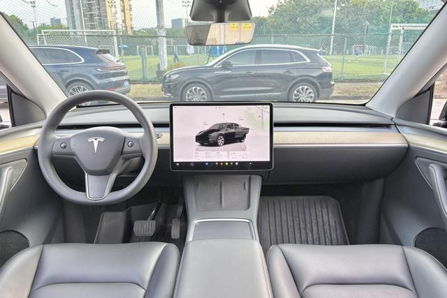 Certificated Pre-Owned Model Y 2022 Refreshed Long Range All-Wheel Drive Version -u22948563