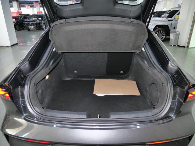 Certificated Pre-Owned Changan UNI-V Smart Electric iDD 2024 Edition Blue Whale Smart Electric iDD 136km Smart Fun Version -u22714646