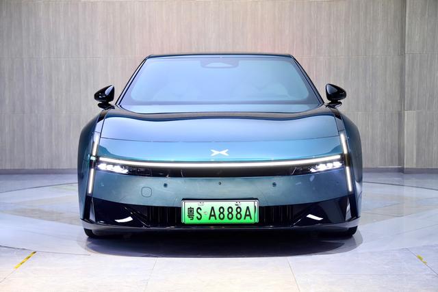 Certificated Pre-Owned XPENG P7 2025 Edition 750 Four-wheel Drive High-performance Ultra-u21882283