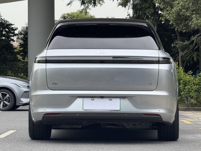 Pre - Owned 2023 Li L7 Max Edition