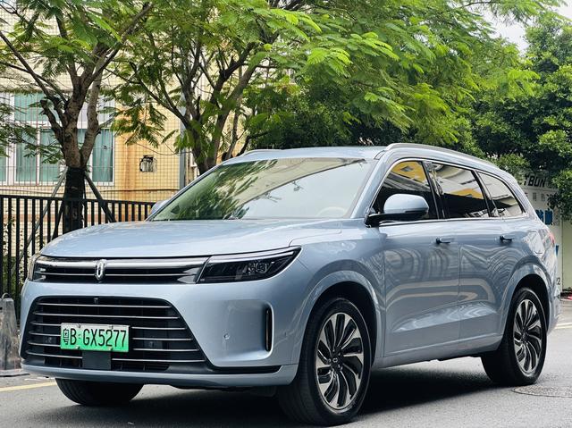 Pre - Owned 2024 AITO M7 Plus Five - seat Rear - wheel Drive Edition