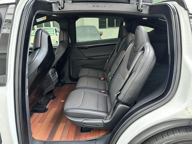 Pre-Owned Tesla Model X 2016 90D