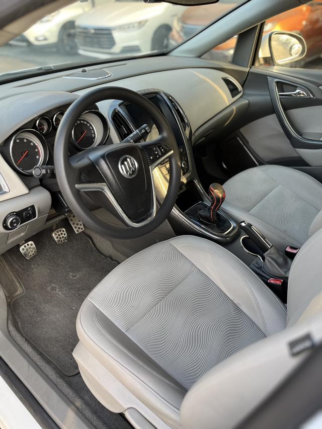 Buick Excelle XT 1.6L d'occasion certifiée SAIC-GM, édition confort, 2013 - u18423921