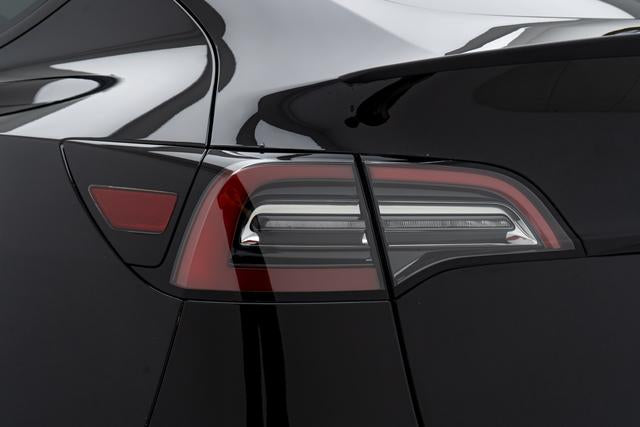 Pre-Owned Tesla Model Y 2023 Rear-Wheel Drive Version