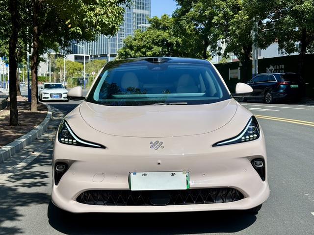 Pre-Owned IM LS6 2025 Long-Range Lizard Intelligent Enjoyment Version