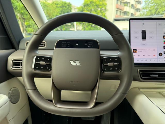 Pre-Owned Li Auto MEGA 2024 Ultra Version