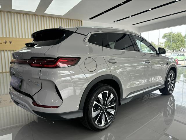 Pre-Owned BYD Song PLUS EV 2025 Smart Driving Version 520KM Premium Type