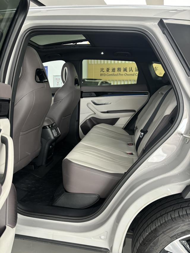 Pre-Owned BYD Song PLUS EV 2025 Smart Driving Version 520KM Premium Type