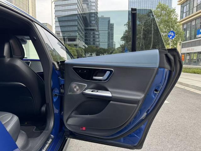 Pre-Owned 2022 Mercedes-Benz EQE 350 First Edition