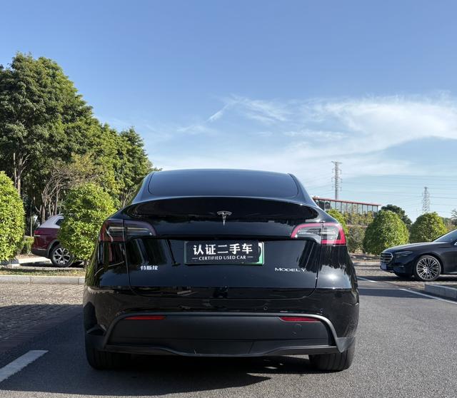 Pre-Owned Model Y 2023 Rear-Wheel Drive Edition