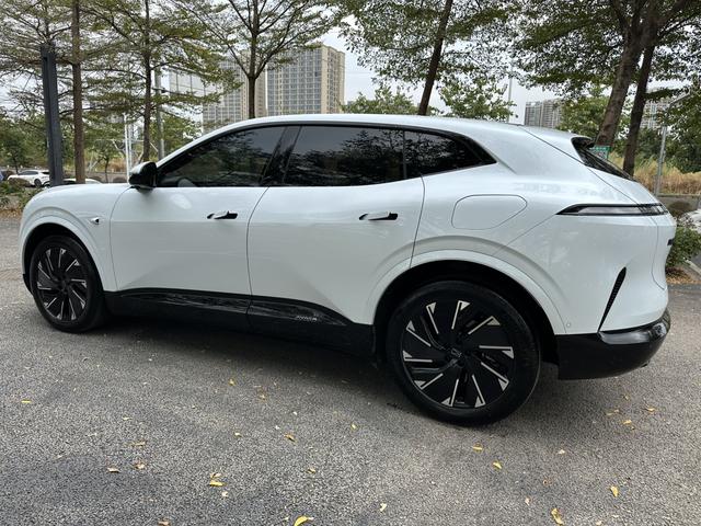 Pre-Owned Avatr 07 2024 Max Rear-Wheel Drive Extended-Range Version