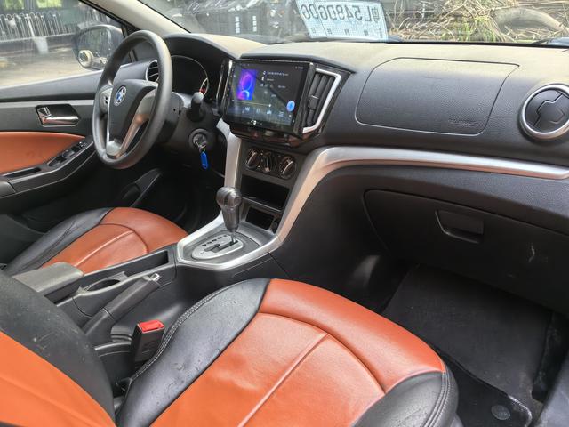 Certificated Used Venucia T70 2015 Model 2.0L CVT Ruixiang Edition