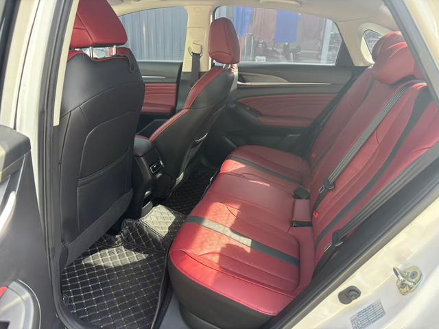 Certificated Used Changan Eado 2021 Model PLUS Blue Whale NE 1.4T GDI DCT Flagship