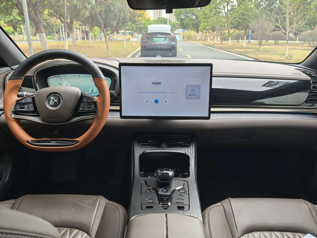 Certificated Used BYD Han DM 2023 DM-i Champion Edition 121KM Premium Version