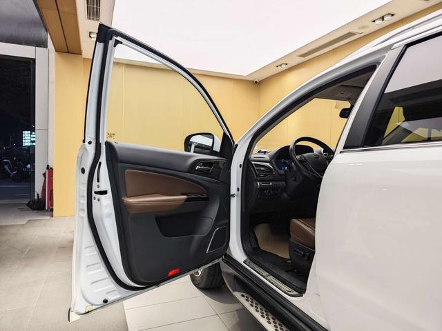 Certificated Used BYD Tang DM 2015 Edition DM 2.0T 4WD Flagship Model