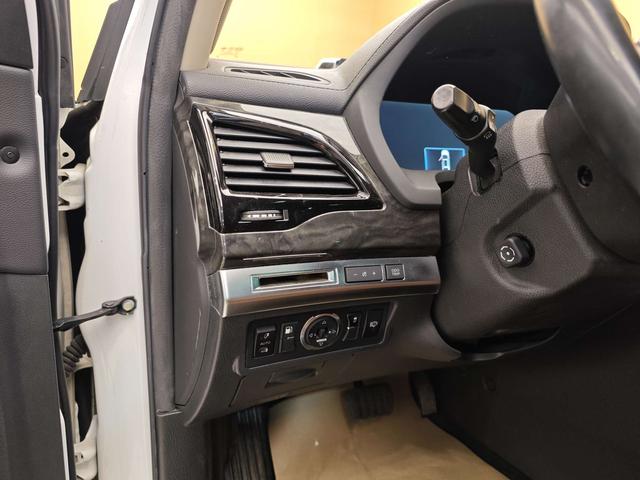 Certificated Used BYD Tang DM 2015 Edition DM 2.0T 4WD Flagship Model