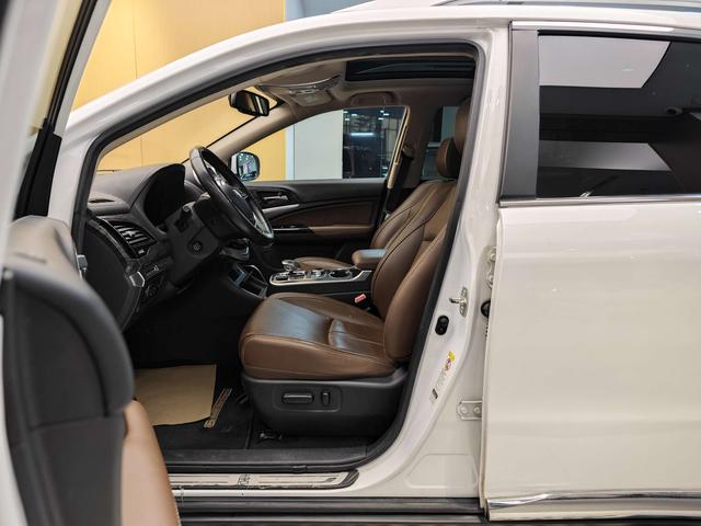 Certificated Used BYD Tang DM 2015 Edition DM 2.0T 4WD Flagship Model