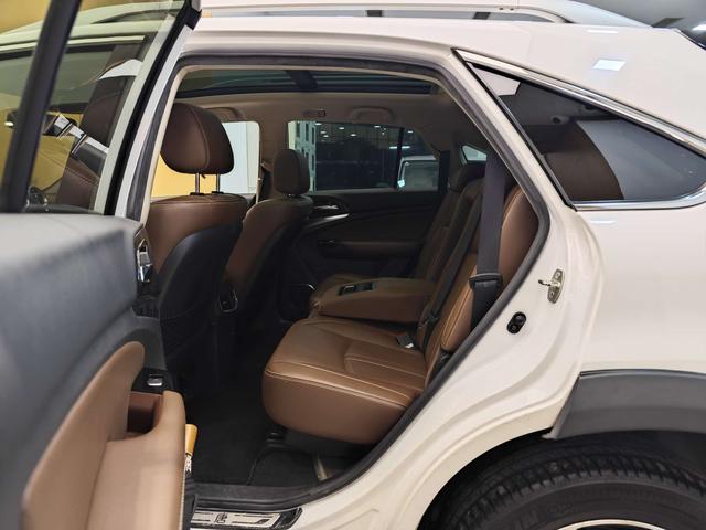 Certificated Used BYD Tang DM 2015 Edition DM 2.0T 4WD Flagship Model