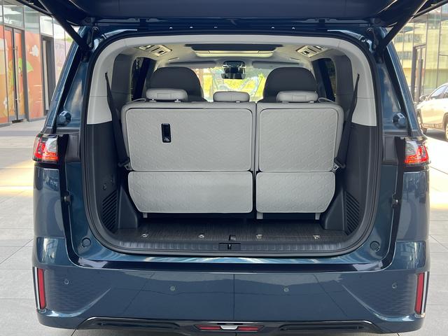 Certificated Used VOYAH Dreamer PHEV 2025 AWD Flagship Kunpeng Edition