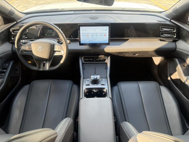 Certificated Used BYD Qin L DM 2024 DM-i 80KM Leading Edition