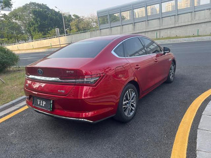 Certificated Used BYD Qin Pro DM 2018 1.5TI Automatic Intelligent Connected Sharp Glory Model