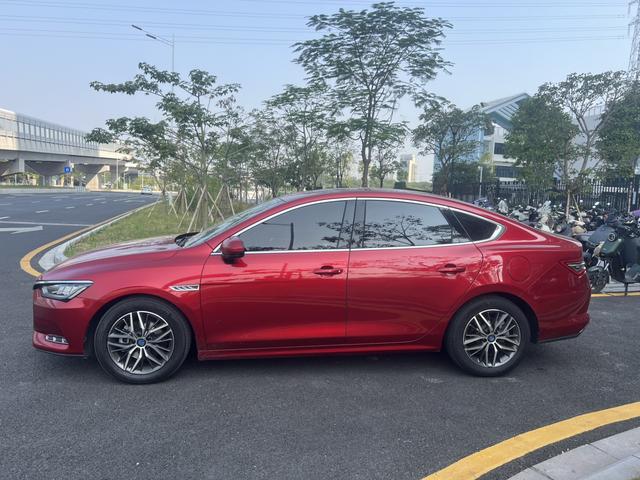 Certificated Used BYD Qin Pro DM 2018 1.5TI Automatic Intelligent Connected Sharp Glory Model
