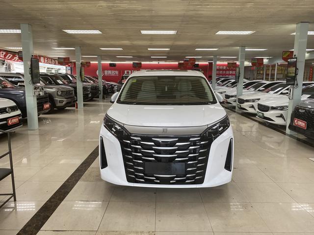 Certificated Used BYD Xia 2025 DM-i 180KM Premium Edition