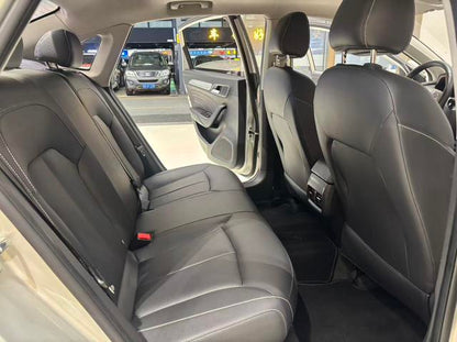 Certificated Used Roewe Ei6 2017 Edition 45T Hybrid Connected Intelligent Enjoyment Version