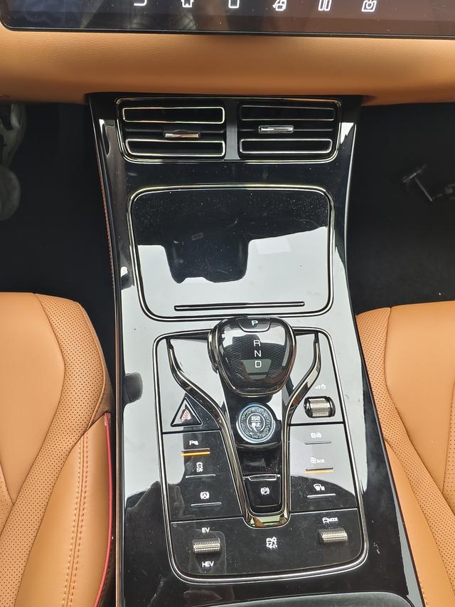 Certificated Used BYD Han DM 2022 DM-i 121KM Honor Edition