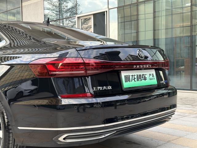 Certificated Used SAIC Volkswagen Passat PHEV 2023 430PHEV Hybrid Luxury Edition