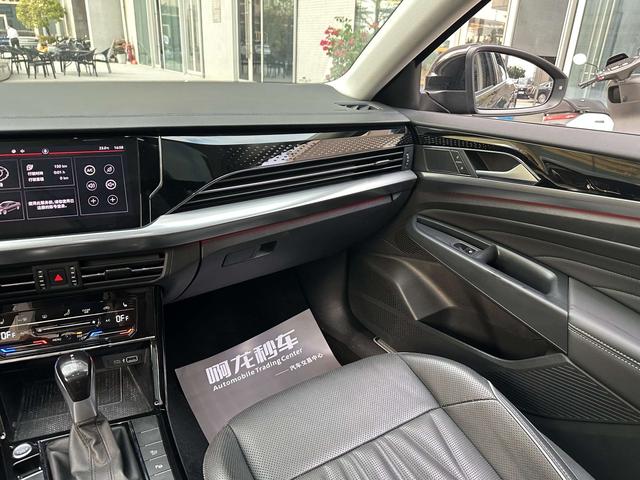 Certificated Used SAIC Volkswagen Passat PHEV 2023 430PHEV Hybrid Luxury Edition