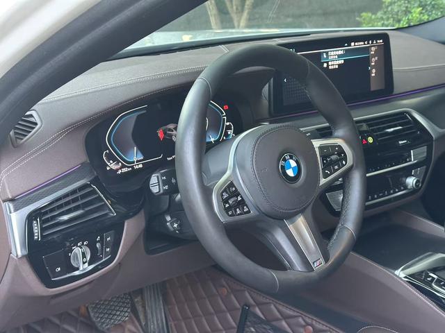 Certificated Used BMW 5 Series PHEV 2021 535Le Luxury Package