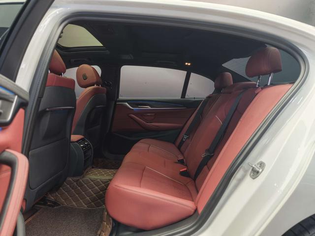 Certificated Used BMW 5 Series PHEV 2021 Facelift 535Le M Sport Package