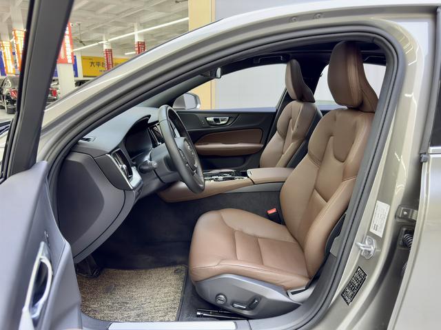 Certificated Used Volvo S60 PHEV 2022 T8 E-Drive Hybrid AWD Inscription Luxury Edition