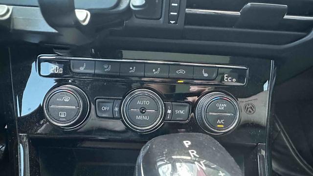 Certificated Used SAIC Volkswagen Passat PHEV 2019 430PHEV Hybrid Luxury Edition