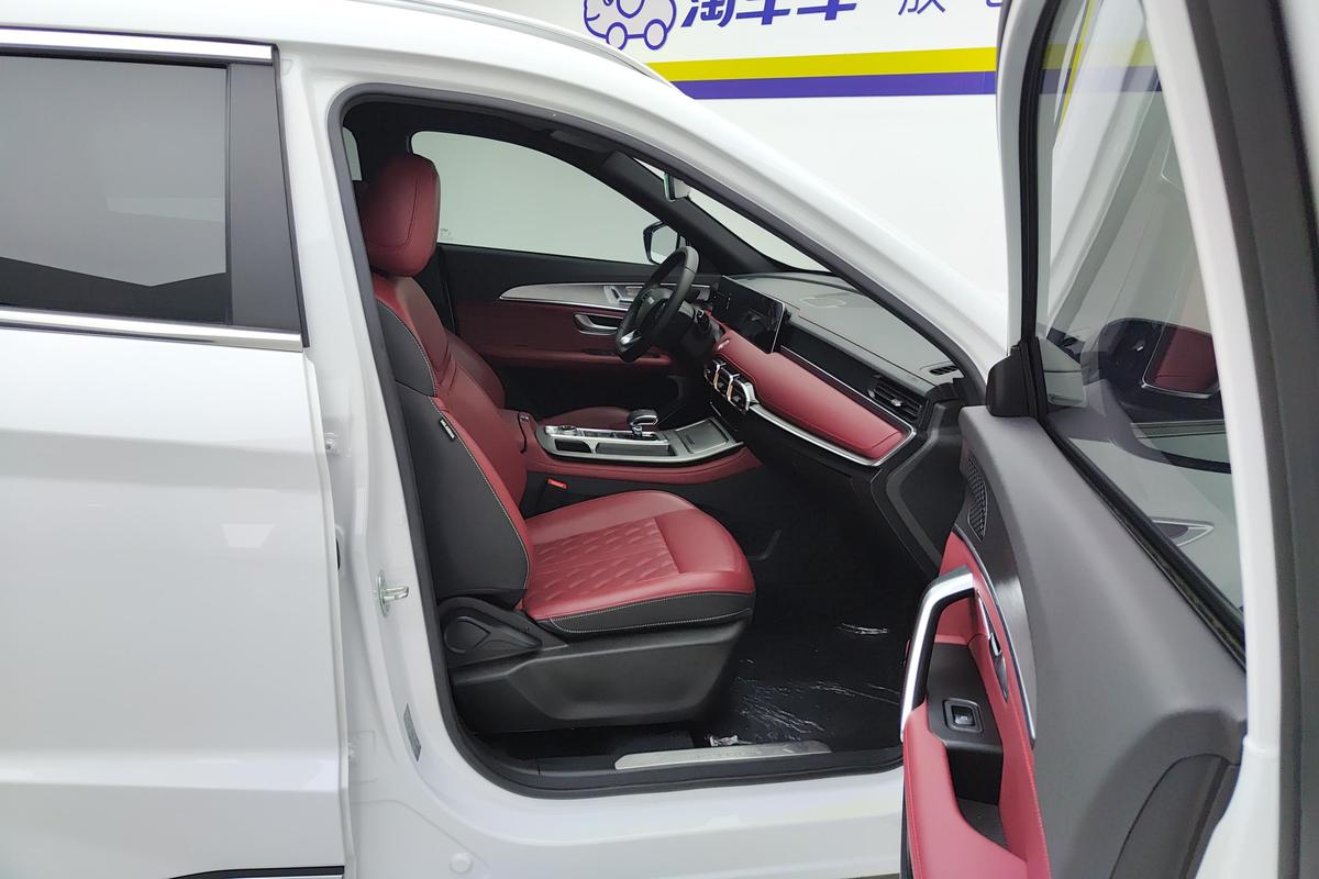 Certificated Used Jetour X70 PLUS 2024 Model Champion Edition 1.5T DCT Champion MAX 5-Seat