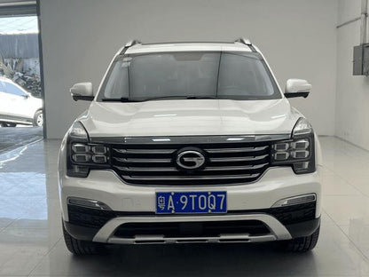 Certificated Used GAC Trumpchi GS8 2017 320T Two-Wheel Drive Luxury Intelligent Linkage Version 7-Seat