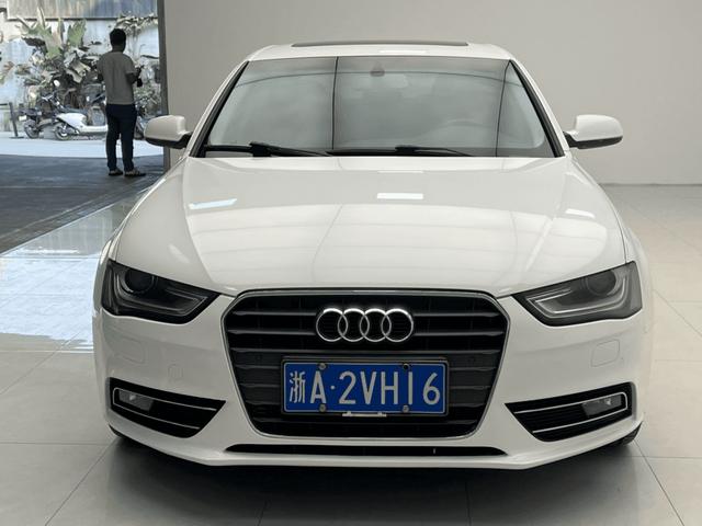 Certificated Used Audi A4L 2013 Model 35 TFSI Automatic Standard