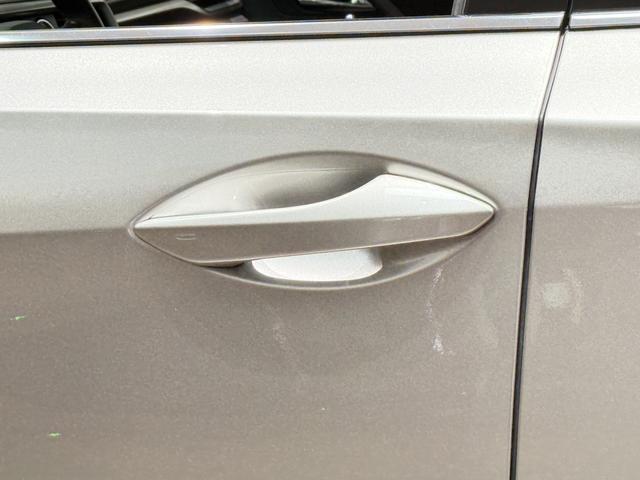 Lexus RX 300 4x4 Elegant Edition restylée, d'occasion certifiée.